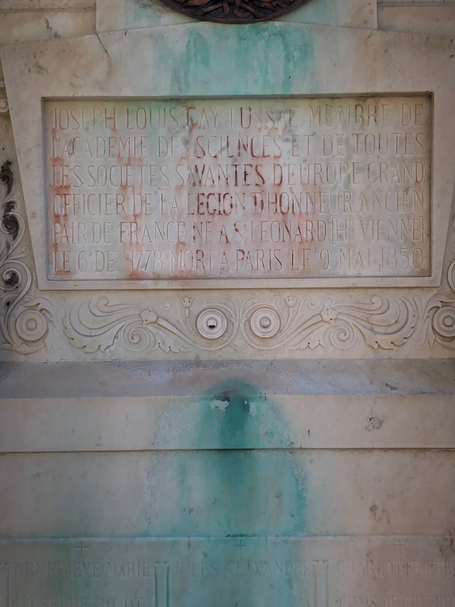 Joseph Gay Lussac's tomb, Paris (4).JPG